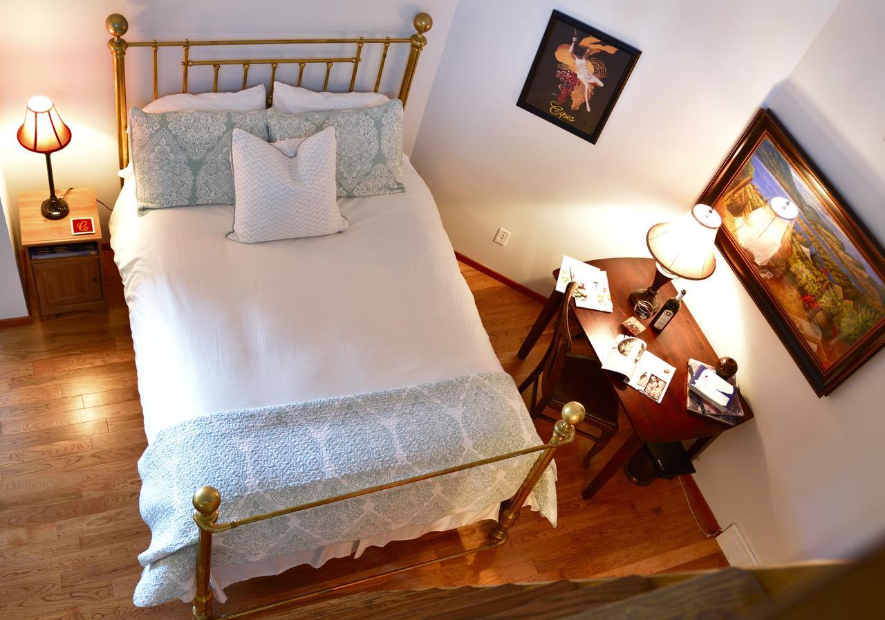 Summerhill Estate House Bed & Breakfast Kelowna Exterior foto